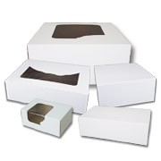 Białe klejone pudełka cukiernicze